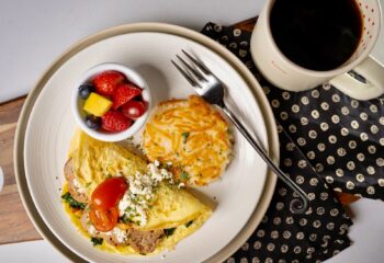 CHICKEN SAUSAGE OMELETTE