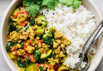 COCONUT SPINACH TURKEY CURRY | Fit