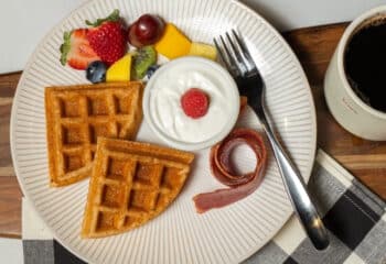 SUGARLESS CINNAMON CHURRO WAFFLES