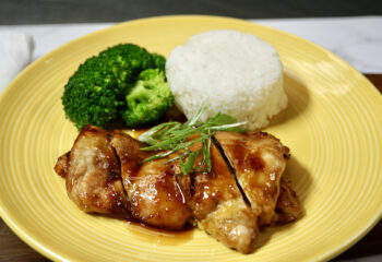 TERIYAKI CHICKEN WITH STEAMED RICE | Kids