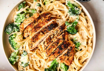BROCCOLI CHICKEN ALFREDO  | Performance